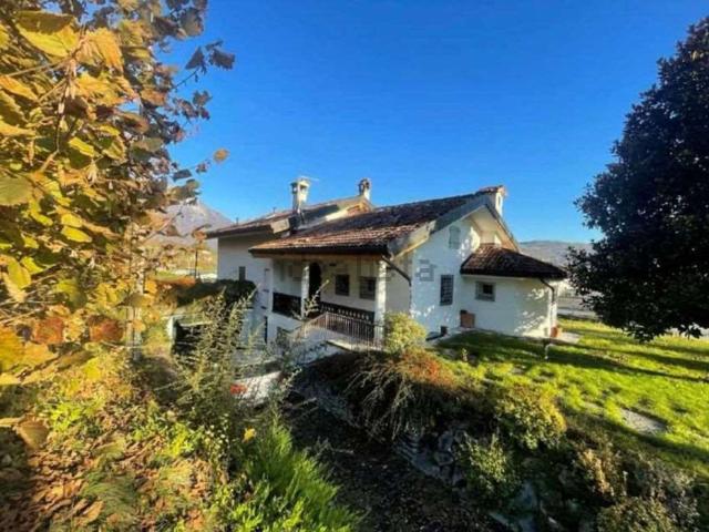 Case e ville in vendita di 500 m² in Via Safforze