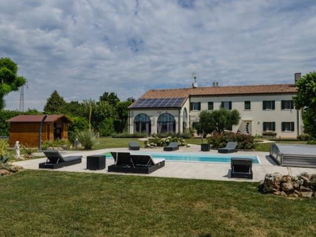 Case e ville in vendita di 500 m² in Via San Marco