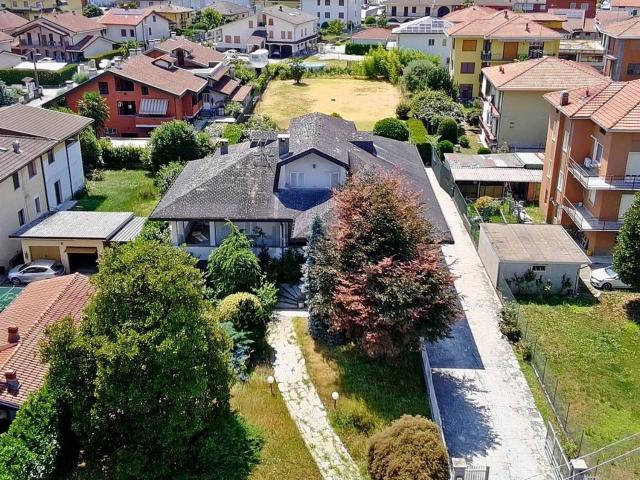 Case e ville in vendita di 500 m² in Via San Giovanni, 74