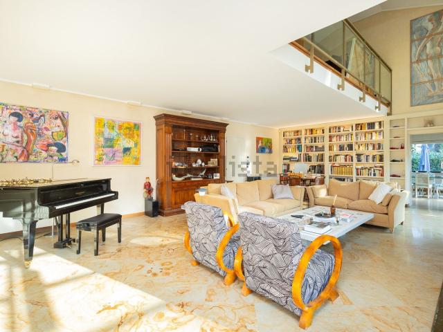 Case e ville in vendita di 500 m² in Via Ridolfi, 69
