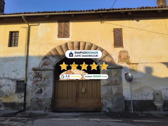 Case e ville in vendita di 500 m² in Via Tapparelli