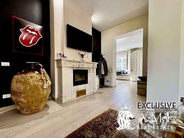 Case e ville in vendita di 500 m² in Viale Giuseppe Verdi, 49