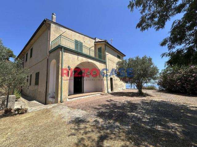 Case e ville in vendita di 500 m² in Contrada Pantasima
