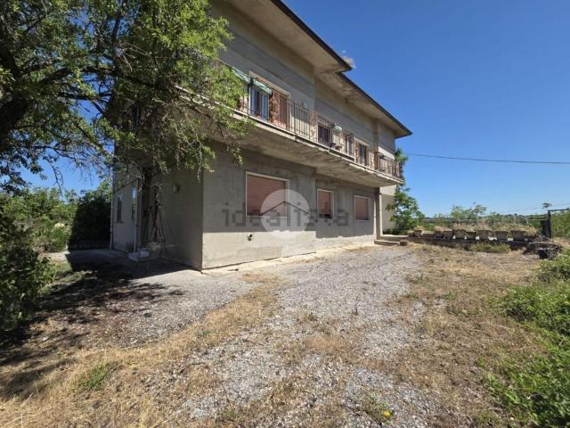 Case e ville in vendita di 500 m² in Contrada San Giovanni in Golfo, 164