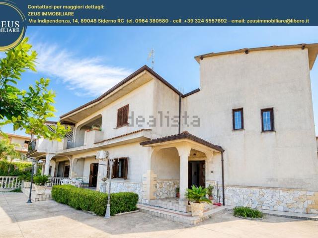 Case e ville in vendita di 500 m² in Contrada San Nicola, 10
