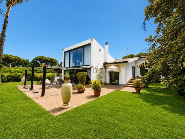 Case e ville in vendita di 500 m² in Largo Olgiata