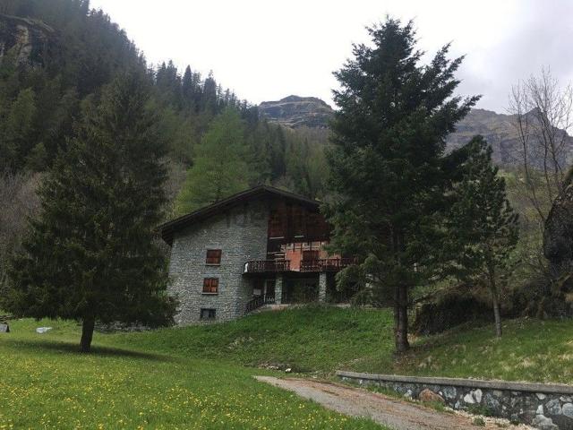 Case e ville in vendita di 500 m² in Località Castel Inferiore