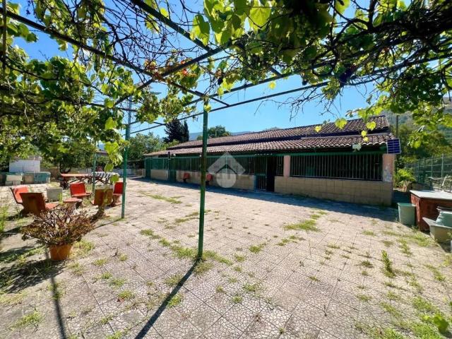 Case e ville in vendita di 500 m² in Località Casetta