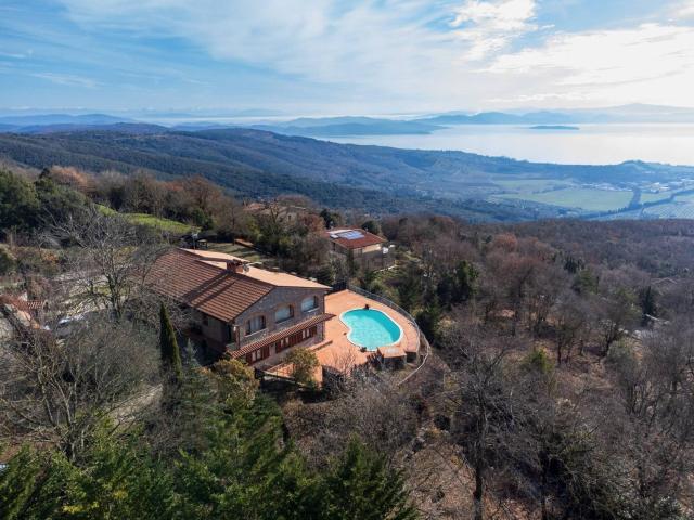 Case e ville in vendita di 500 m²