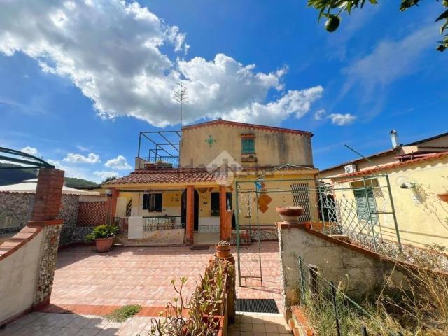 Case e ville in vendita di 500 m² in Località Limata