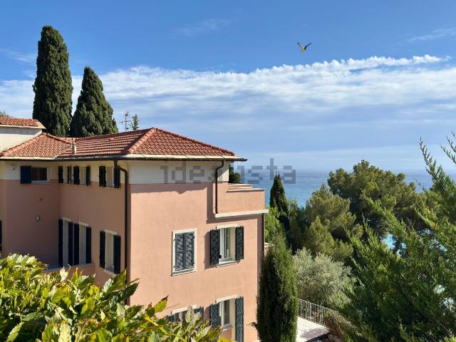 Case e ville in vendita di 500 m² in Salita San Martino, 12