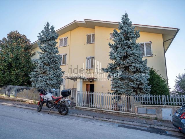 Case e ville in vendita di 500 m² in Strada di Montevile, 16