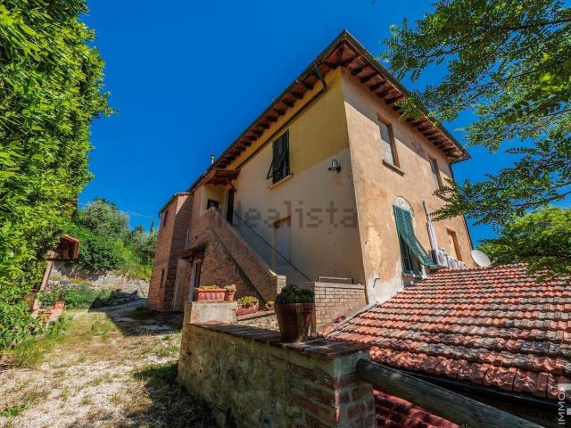 Case e ville in vendita di 500 m² in Strada Provinciale del Monte Volterrano