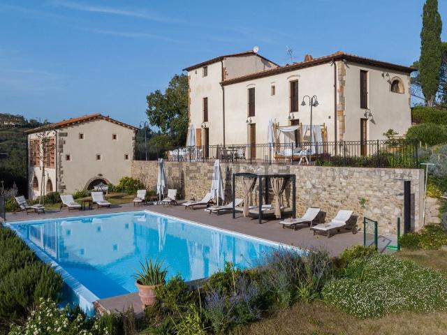 Case e ville in vendita di 500 m² in Strada Provinciale delle Colline