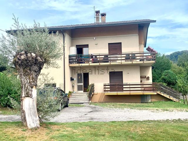 Case e ville in vendita di 504 m² in Via Giordano Bruno, 25