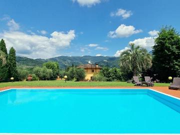 Case e ville in vendita di 504 m² in Via di Santo Stefano di Moriano, 617