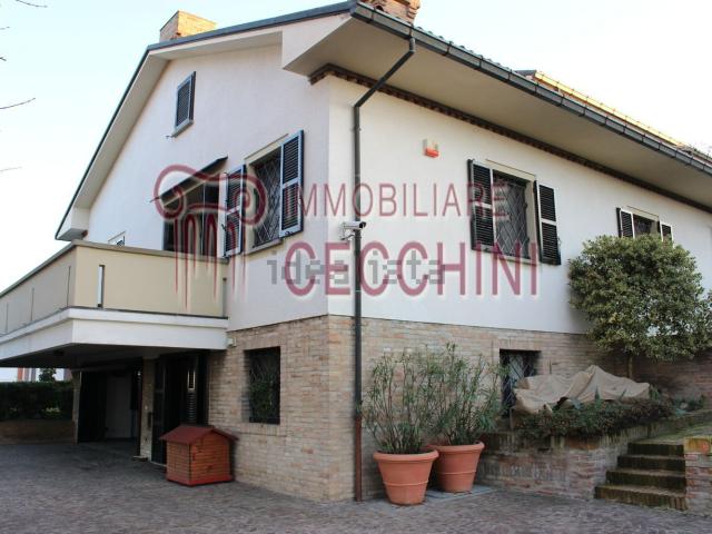 Case e ville in vendita di 505 m² in Via Fontanazze