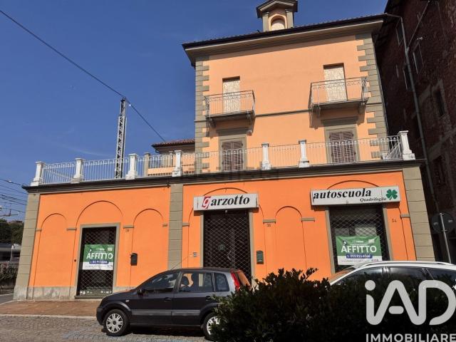 Case e ville in vendita di 506 m² in Via Roma, 34