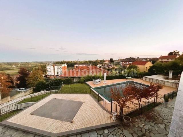 Case e ville in vendita di 506 m² in Via Valentino, 10