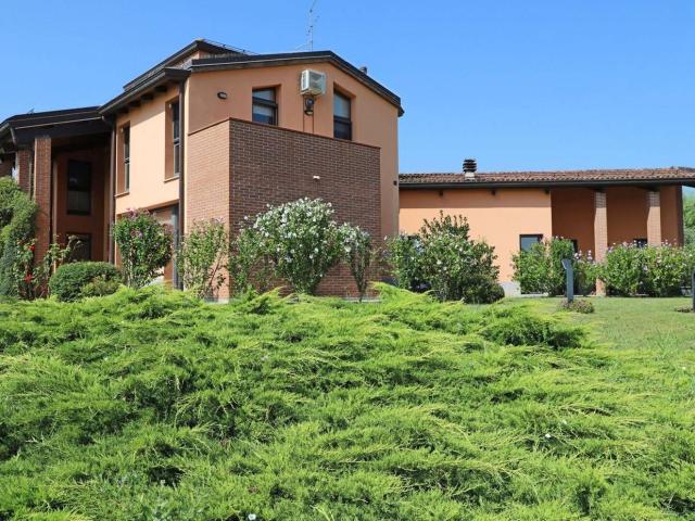 Case e ville in vendita di 508 m²