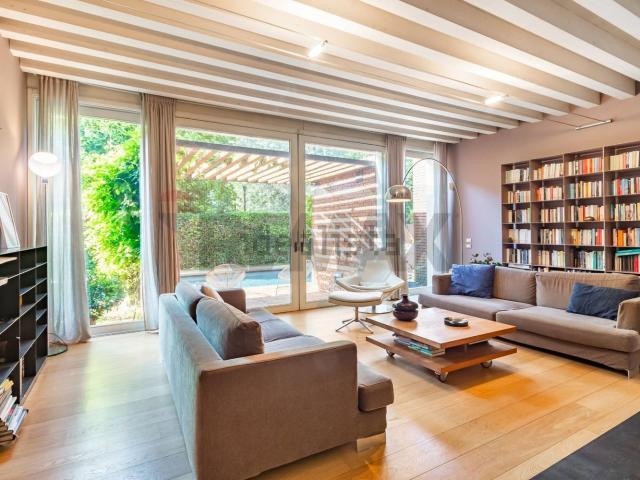 Case e ville in vendita di 510 m²