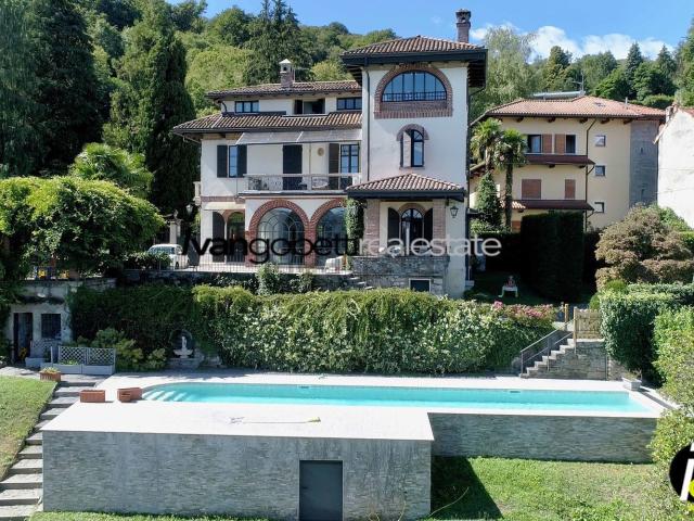 Case e ville in vendita di 510 m² in Via per Vedasco