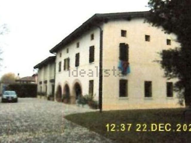 Case e ville in vendita di 510 m² in Via Vittorio Veneto, 48