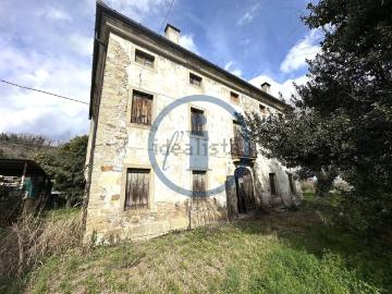 Case e ville in vendita di 512 m²