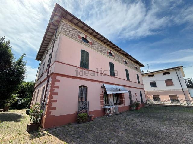 Case e ville in vendita di 512 m² in Via Venti Settembre, 108
