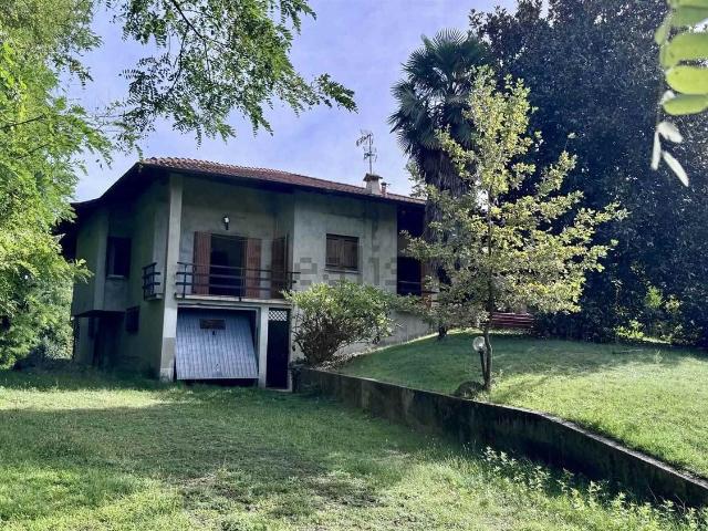 Case e ville in vendita di 514 m² in Via Romano della Vecchia, 65