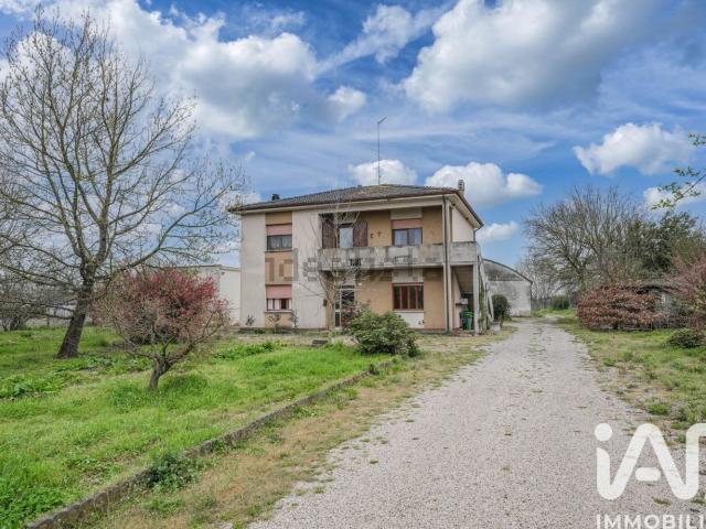 Case e ville in vendita di 517 m² in Via Provinciale