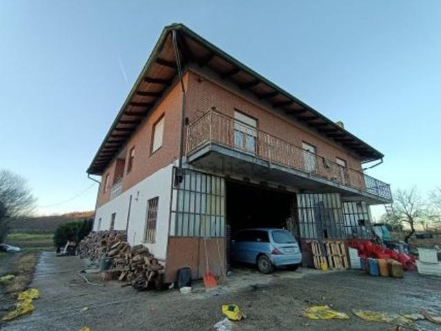 Case e ville in vendita di 519 m² in Via Romagnoli