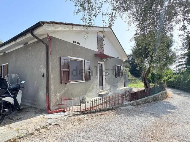Case e ville in vendita di 51 m² in Via Sarzanese