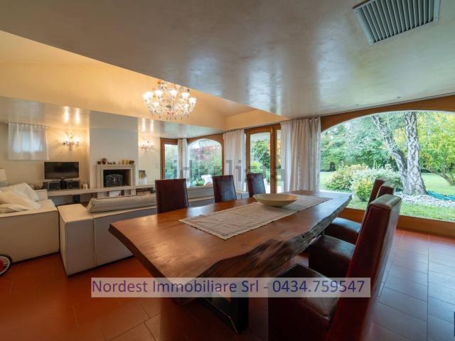 Case e ville in vendita di 520 m²
