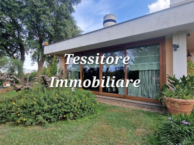 Case e ville in vendita di 520 m²