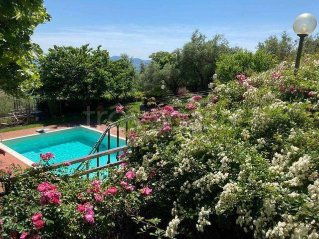 Case e ville in vendita di 520 m²