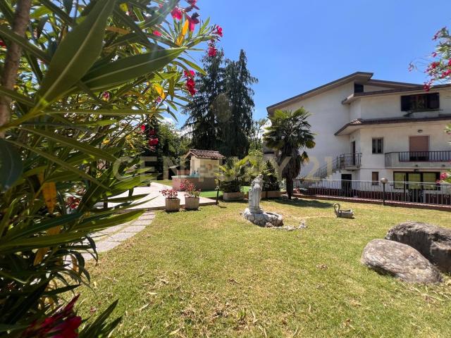 Case e ville in vendita di 524 m² in Contrada Villa Cassetti