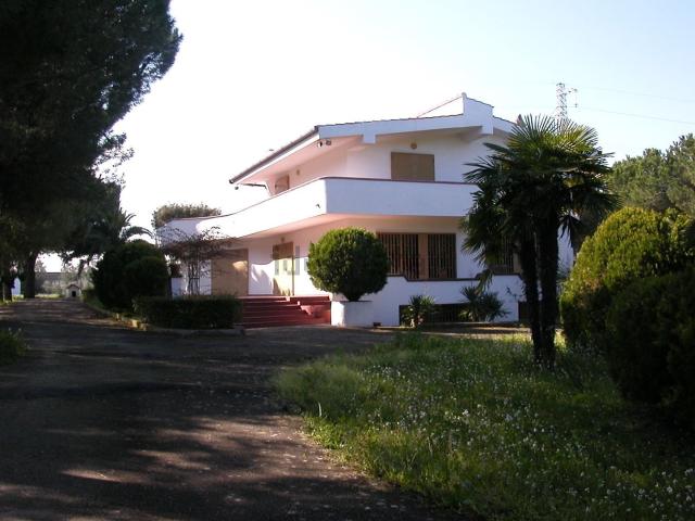 Case e ville in vendita di 525 m² in Via Andria