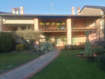 Case e ville in vendita di 527 m² in Via San Rocco