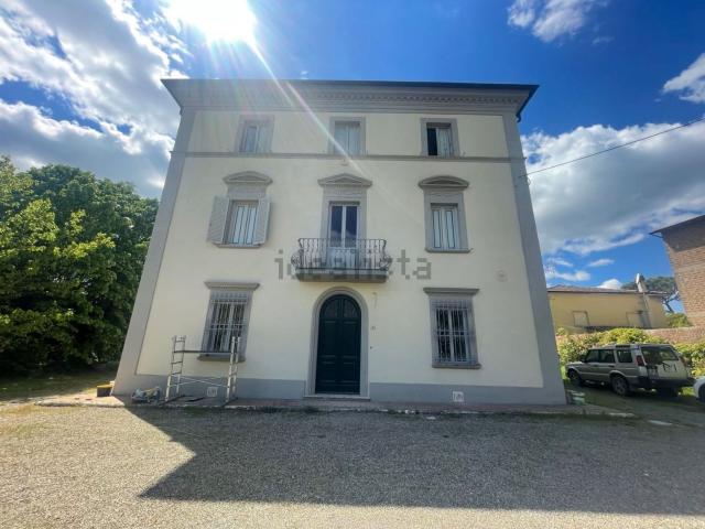 Case e ville in vendita di 530 m²
