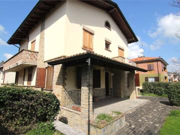 Case e ville in vendita di 530 m²
