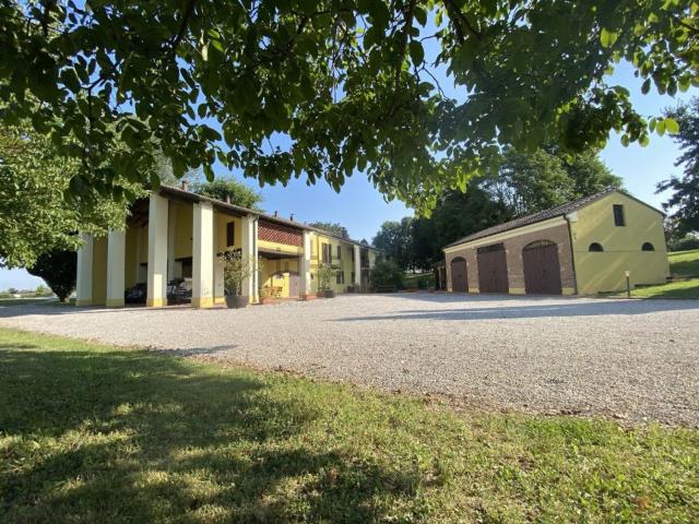 Case e ville in vendita di 530 m²