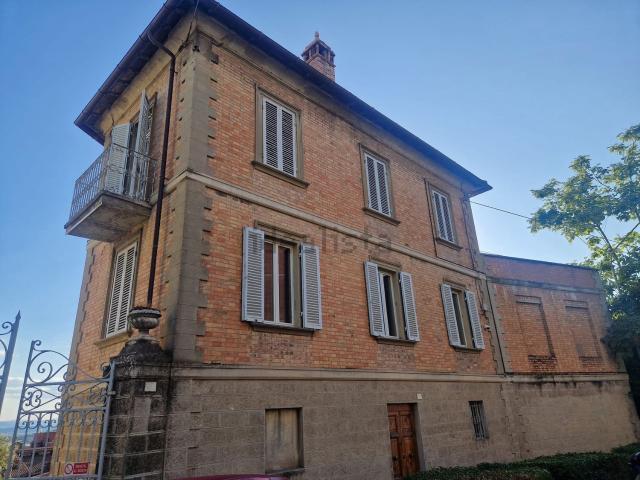 Case e ville in vendita di 530 m² in Via Fiorenzo di Lorenzo, 9
