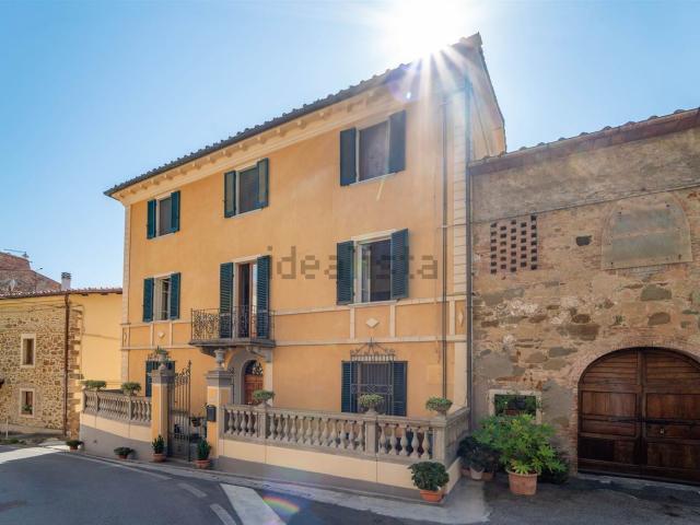 Case e ville in vendita di 532 m²