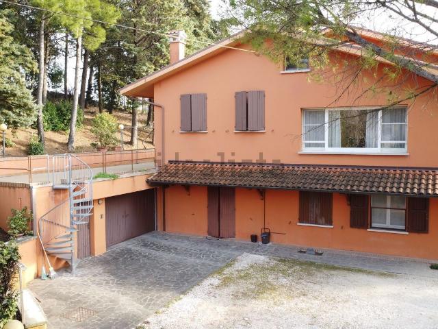 Case e ville in vendita di 534 m² in Strada delle Caminate, 34