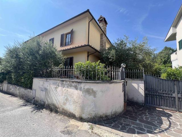 Case e ville in vendita di 538 m²
