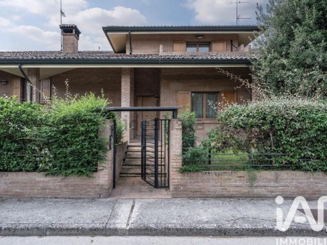 Case e ville in vendita di 539 m² in Via Giorgio De Chirico, 4