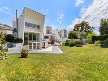 Case e ville in vendita di 540 m²
