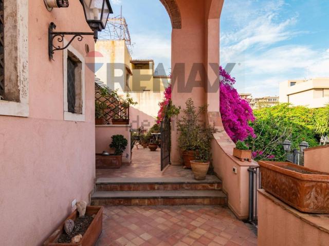 Case e ville in vendita di 540 m²