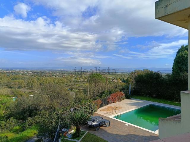 Case e ville in vendita di 540 m²